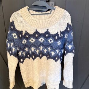 Aerie Cozy Blue and White Patterned Sweater